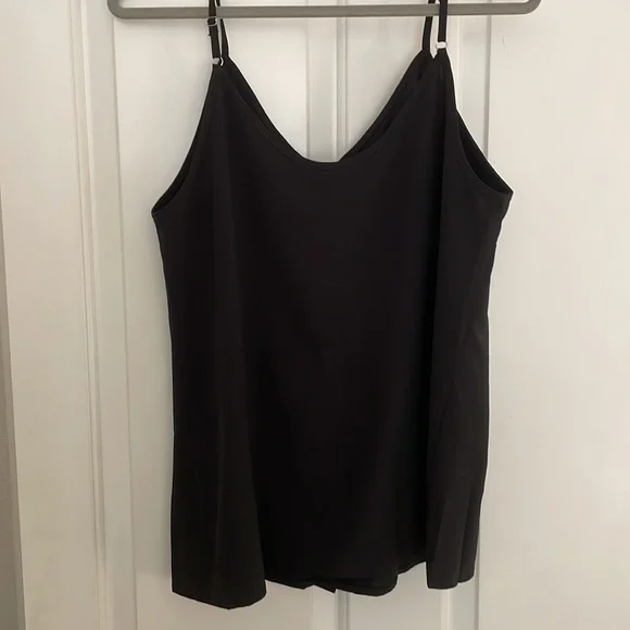 Button Front Tank - Picture 6 of 7